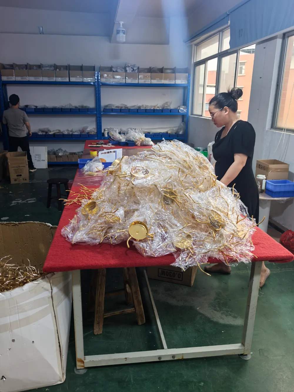 Hand-Assembly crystal stringing